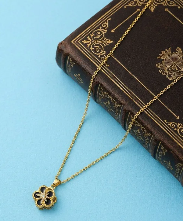 Gold_Tone_Black_Floral_Pendant_Necklace_For_Women