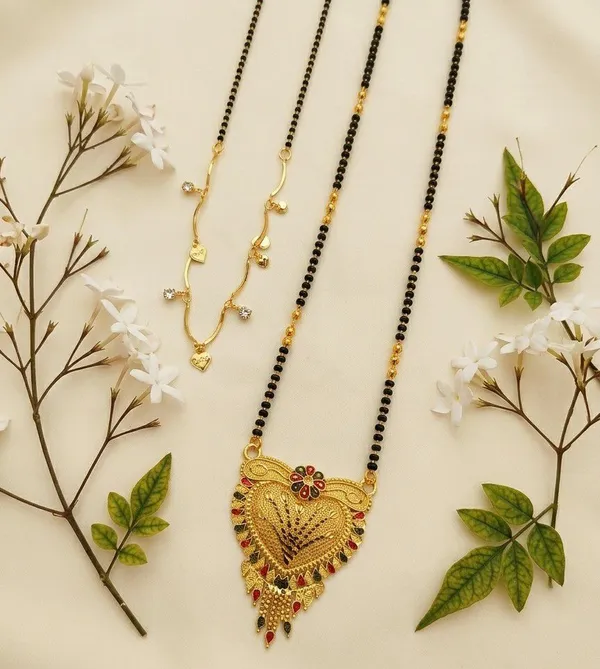 Black_Beaded_Gold_Tone_Floral_Mangalsutra_Necklace_For_Women