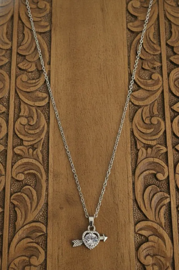 Silver_Tone_Heart_Arrow_Stone_Pendant_Necklace_For_Women