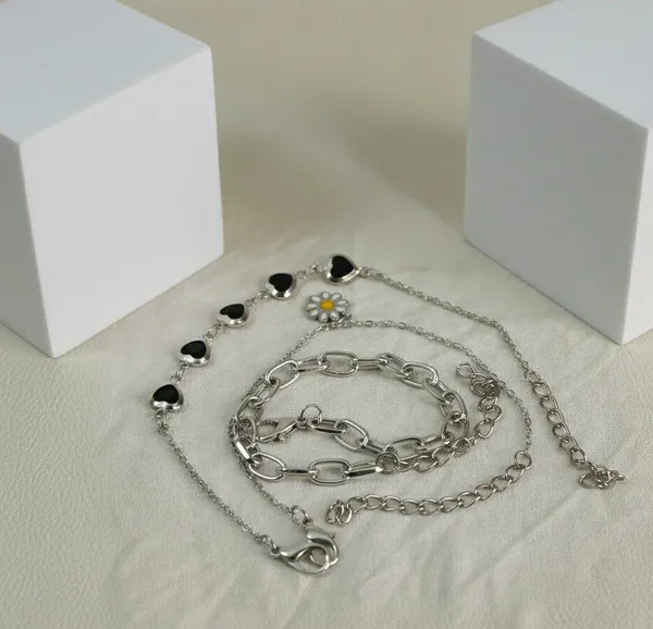 Silver_Tone_Layered_Heart_Floral_Pendant_Necklace_Set_For_Women