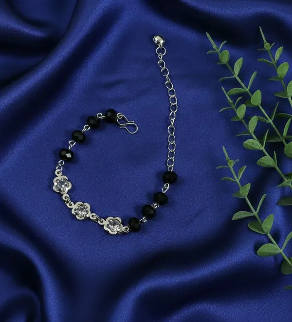 White_Black_Crystal_Beaded_Bracelet_For_Women