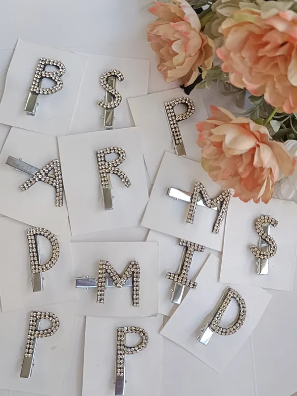 Gold_Rhinestone_Letter_Hair_Pin_Set_For_Kids