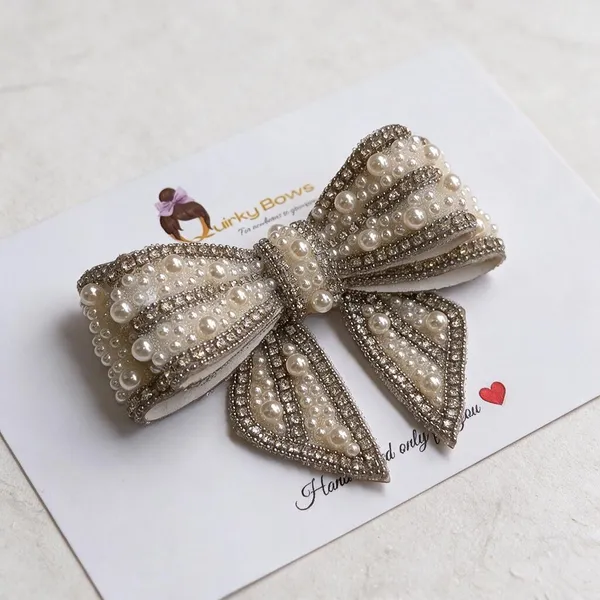 Silver_Rhinestone_Pearl_Embellished_Bow_Hair_Clips_For_Girls