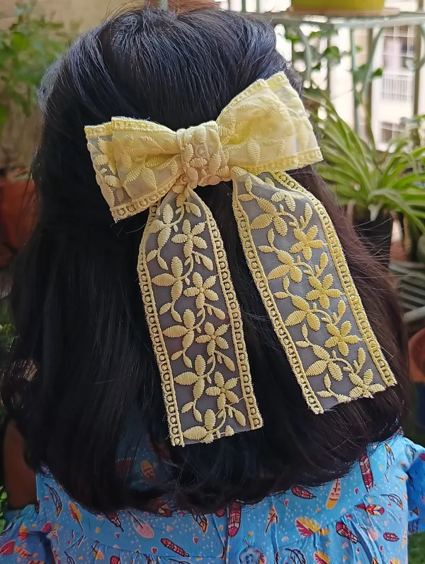Cream_Lace_Floral_Embroidered_Bow_Hair_Accessory_For_Girls