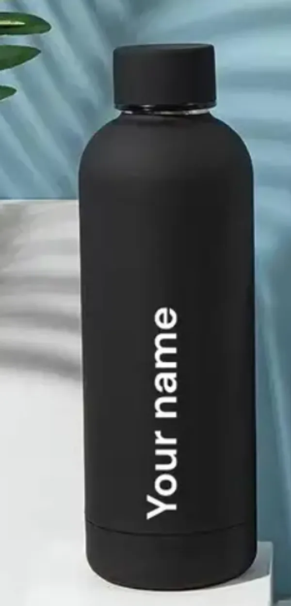 Personalized_Black_And_White_Water_Bottle_Set