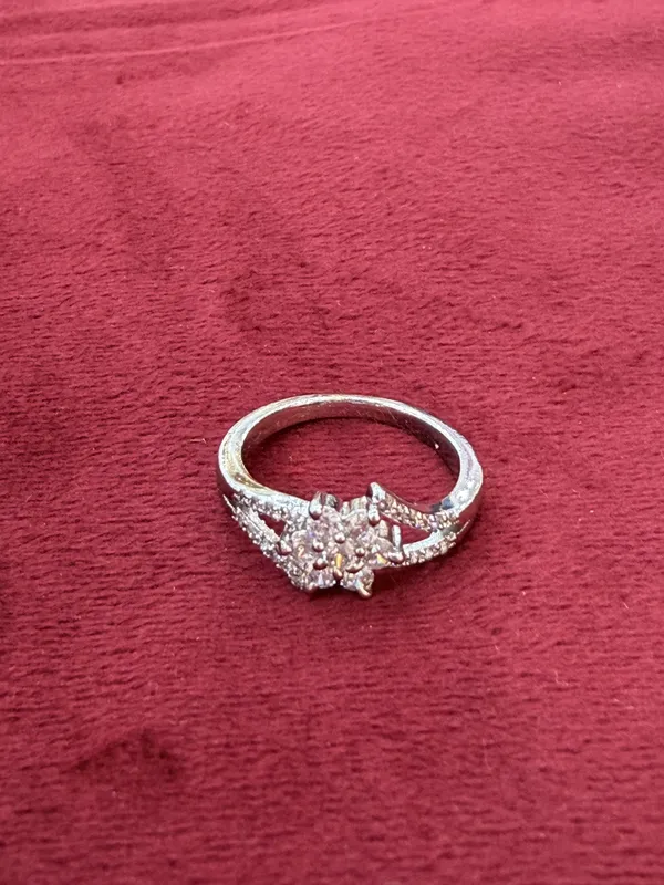 Silver_Floral_Cluster_Ring_for_Women