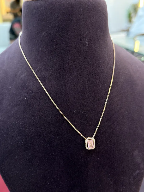 Gold_Tone_Rectangular_Pendant_Necklace_for_Women