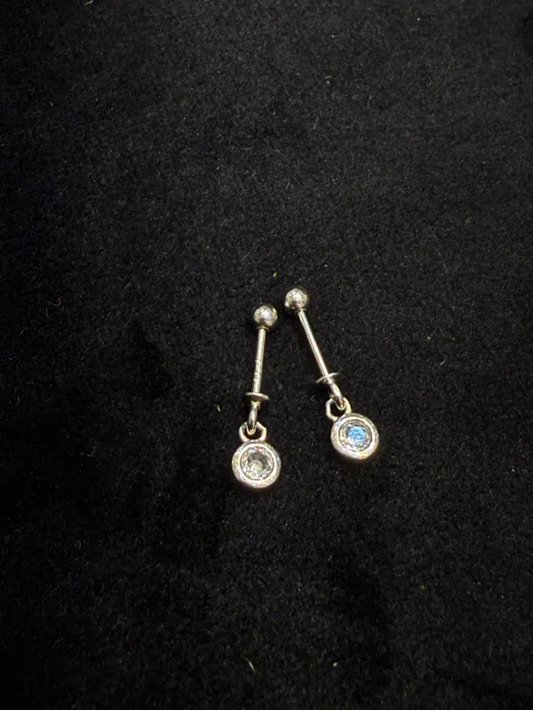 Silver_Tone_Crystal_Drop_Earrings_for_Women