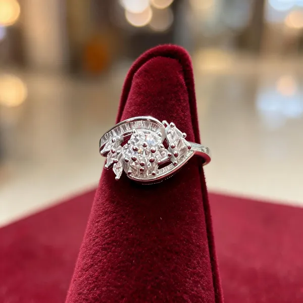 Silver_Floral_Design_Ring_For_Women