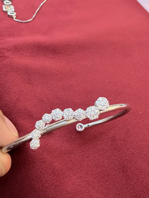 Silver_Metal_Floral_Hair_Clip_for_Women