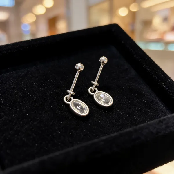 Silver_Oval_Drop_Earrings_For_Women