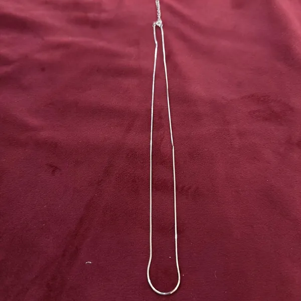 Silver_Minimal_Polished_Chain_Necklace_For_Women