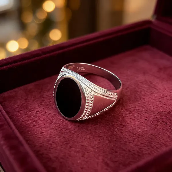 Silver_925_Oval_Black_Stone_Signet_Ring_For_Women