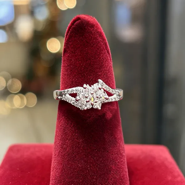 Silver_925_Floral_Cluster_Stone_Ring_For_Women
