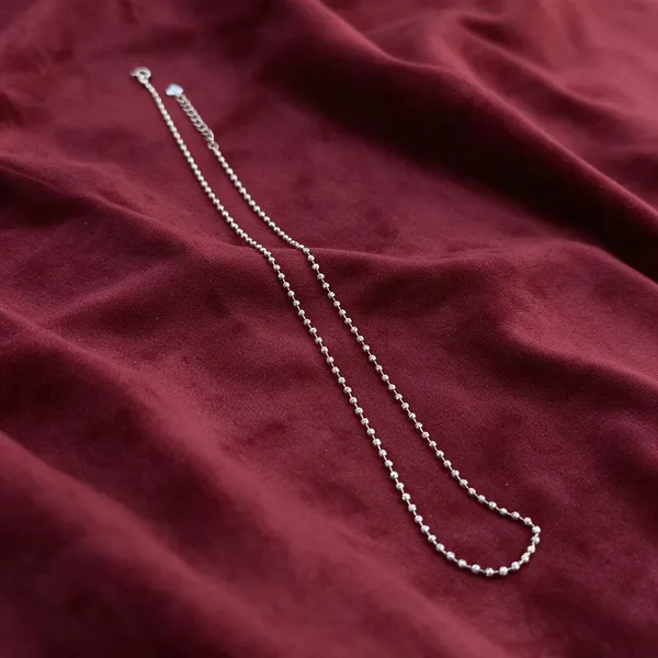 Silver_Beaded_Chain_Necklace_For_Women
