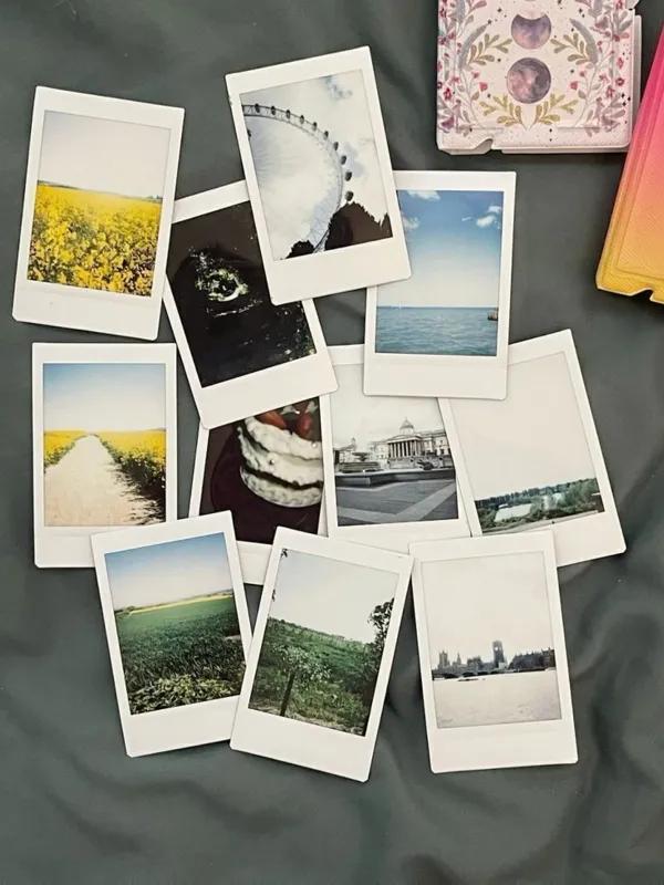 Wooden_Personalised_Single_Photo_Polaroid_Wall_Art_Pack_of_2