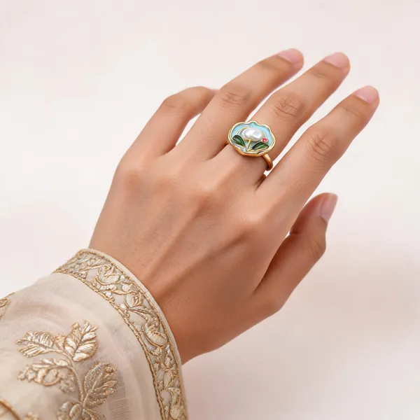 Gold_Alloy_Pearl_Floral_Oval_Statement_Ring_For_Women