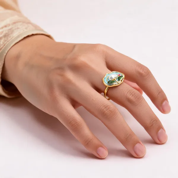 Gold_Alloy_Pearl_Floral_Oval_Statement_Ring_For_Women