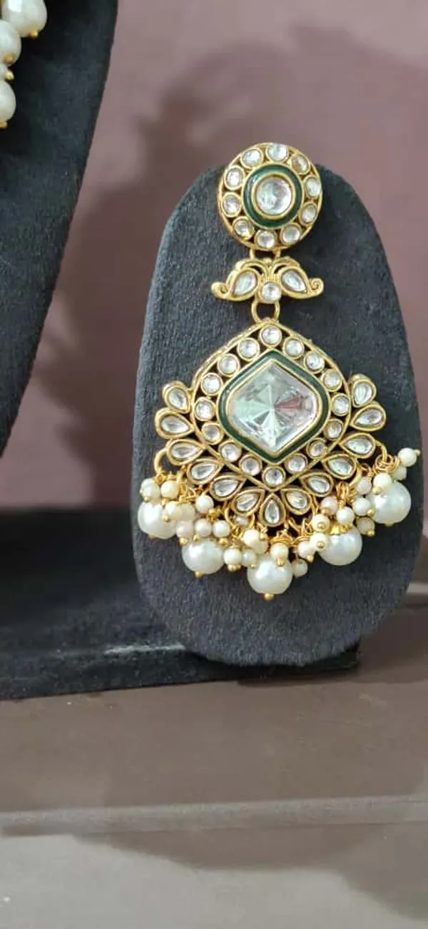 Gold_Tone_Kundan_Pearl_Drop_Earrings_for_Women