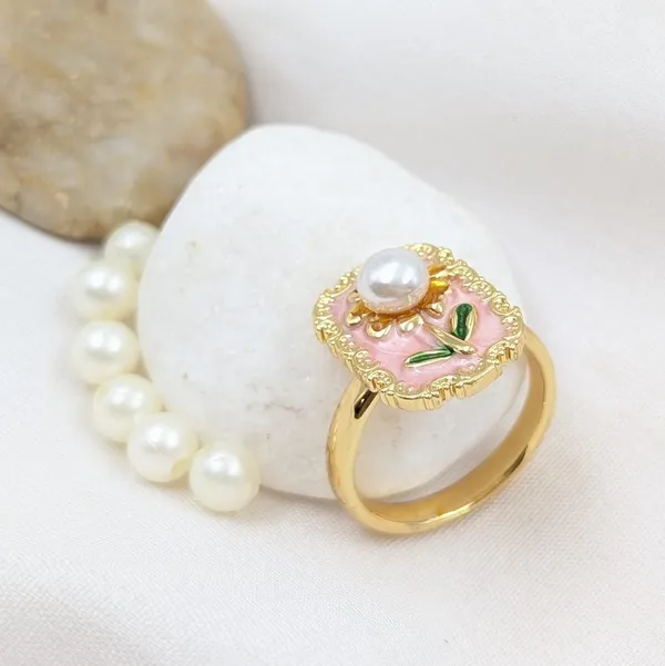 Gold_Tone_Pearl_Floral_Enamel_Ring_for_Women