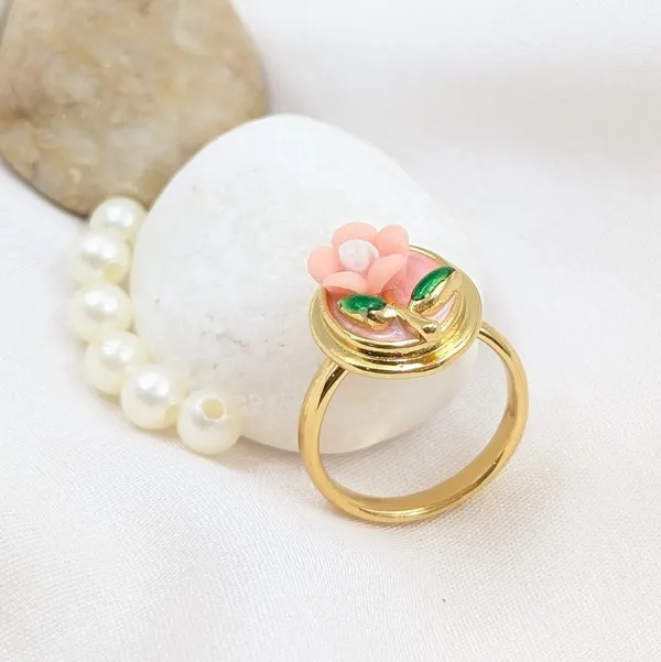 Gold_Tone_Floral_Ring_for_Women