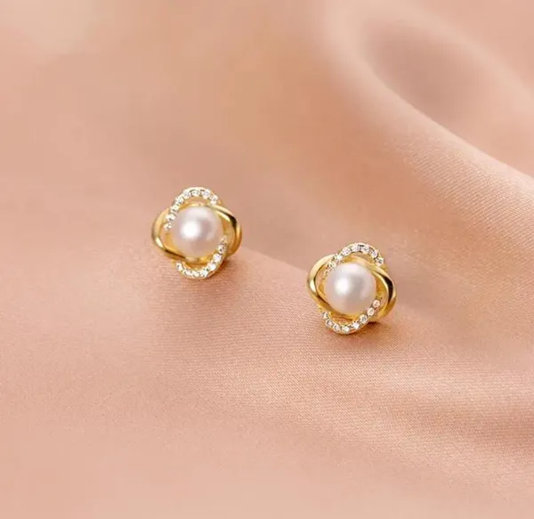 Gold_Tone_Pearl_Stud_Earrings_For_Women