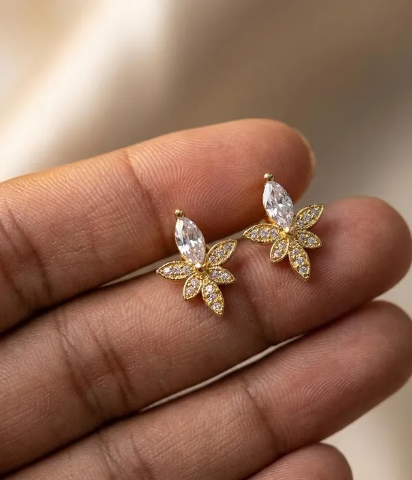 Gold-Tone_Floral_Stud_Earrings_for_Women