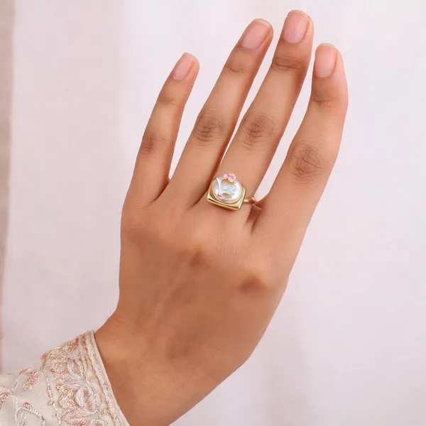 Gold_Alloy_Floral_Pearl_Square_Setting_Ring_For_Women