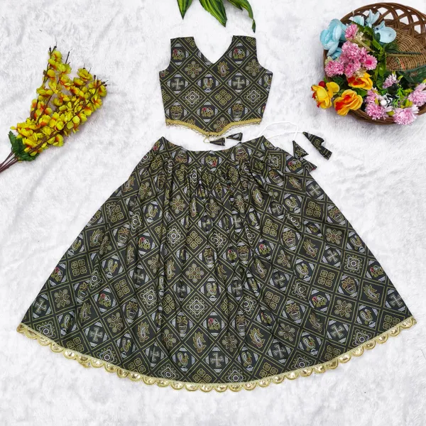 Black_Rayon_Flared_Lehenga_Choli_Set_For_Girls