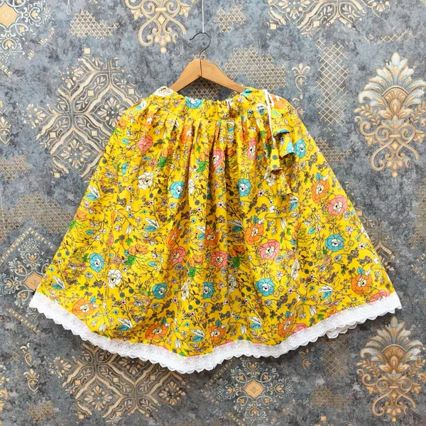 Yellow_Rayon_Floral_Print_Sleeveless_Lehenga_Choli_Set_For_Girls