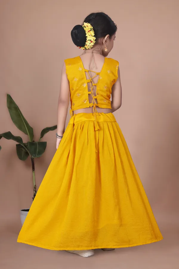 Yellow_Rayon_Ethnic_Sleeveless_Lehenga_Choli_Set_For_Girls