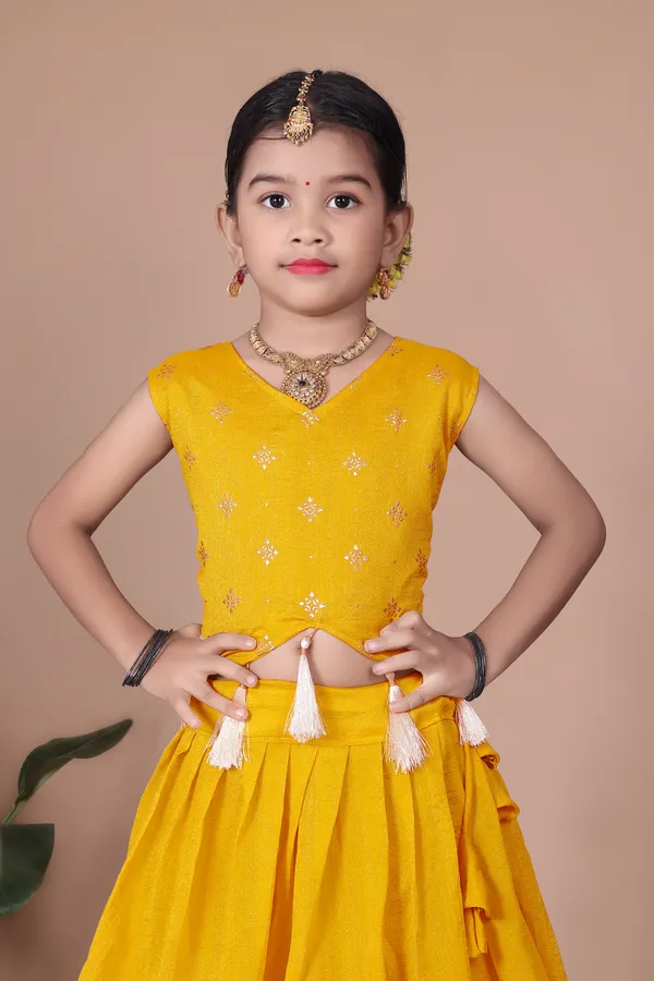 Yellow_Rayon_Ethnic_Sleeveless_Lehenga_Choli_Set_For_Girls