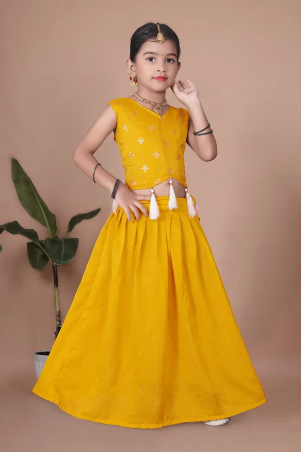Yellow_Rayon_Ethnic_Sleeveless_Lehenga_Choli_Set_For_Girls