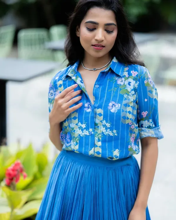 Royal_Blue_Georgette_Floral_Print_Shirt_Pleated_Lehenga_Set_For_Women