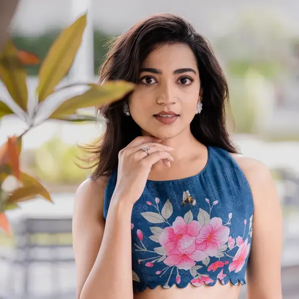 Navy_Blue_Georgette_Floral_Print_Sleeveless_Crop_Top_Lehenga_Set_For_Women