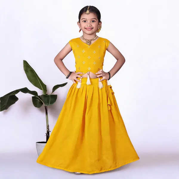 Yellow_Rayon_Ethnic_Sleeveless_Lehenga_Choli_Set_For_Girls