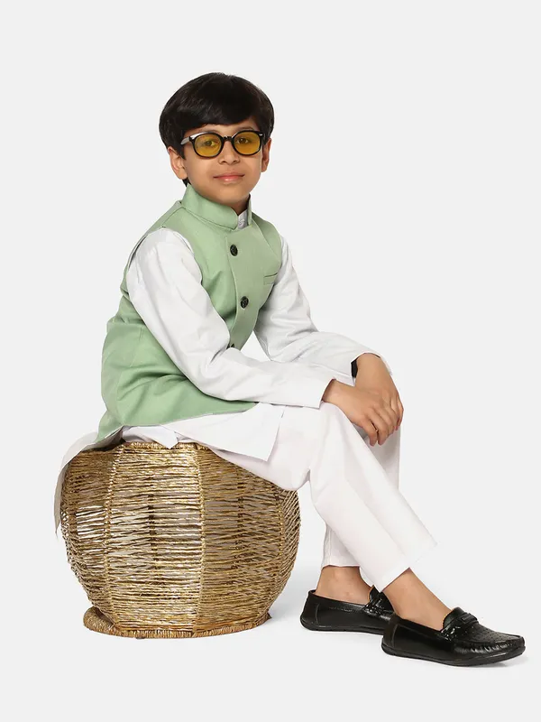 Green_Jacket_With_White_Kurta_Pyjama_Green