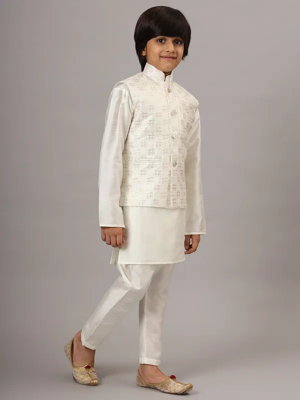 Boys_Pearl_White_Kurta_Set_With_Embroidered_Nehru_Jacket_White