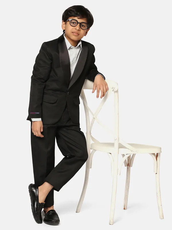 Boys_Black_Tuxedo_Black