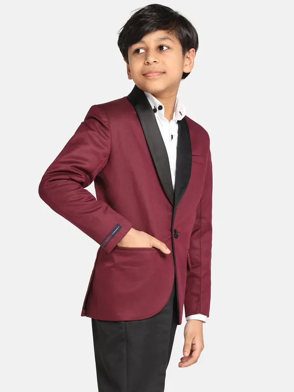 Boys_Maroon_Tuxedo_Maroon