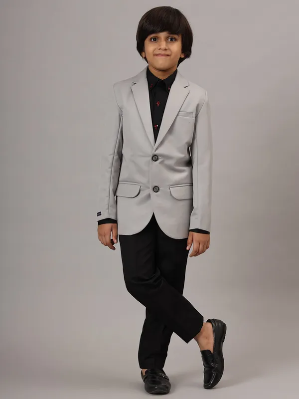 Kids_Blazer_Suit_Set_Light_Grey