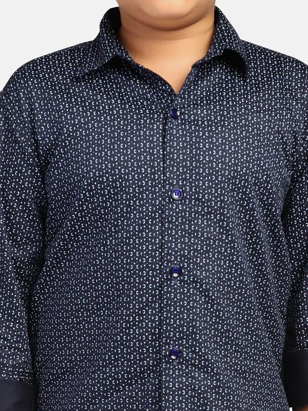 Kids_Blue_Shirt_Blue