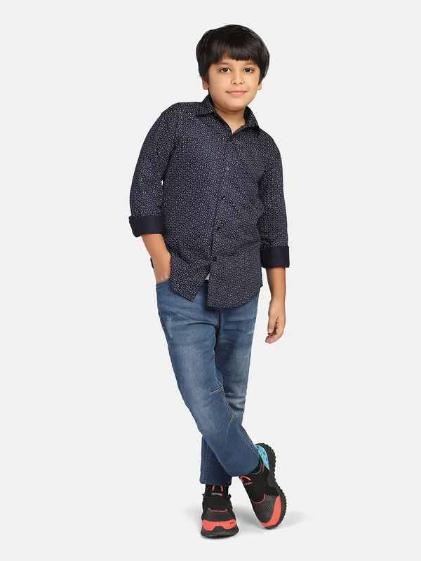 Kids_Blue_Shirt_Blue