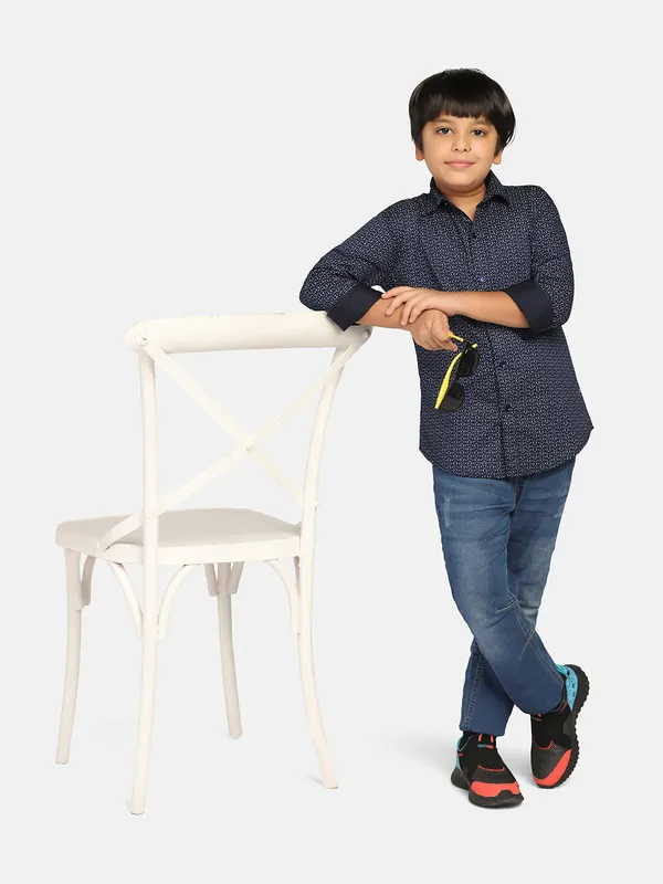 Kids_Blue_Shirt_Blue