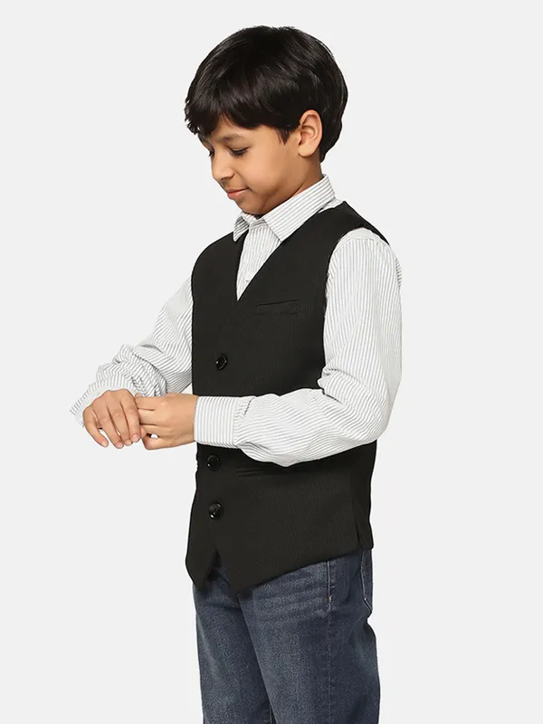 Boys_Black_Textured_Waistcoat_Black