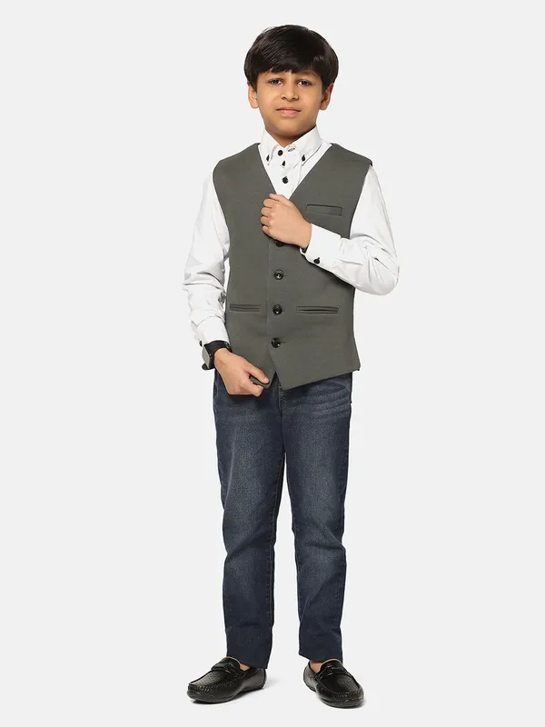 Kids_Green_Textured_Waistcoat_Geen