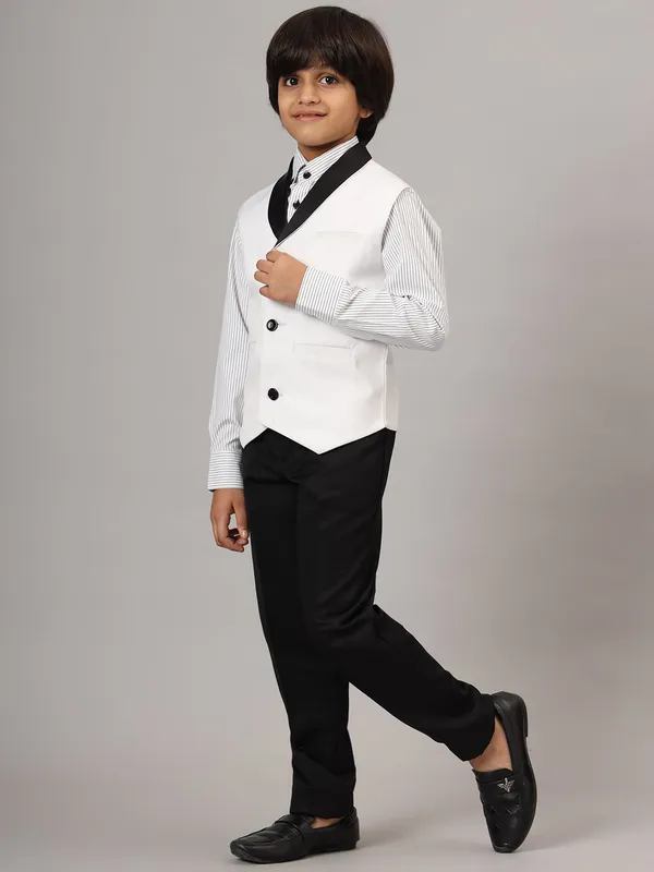 Boys_White_Tuxedo_Waistcoat_White