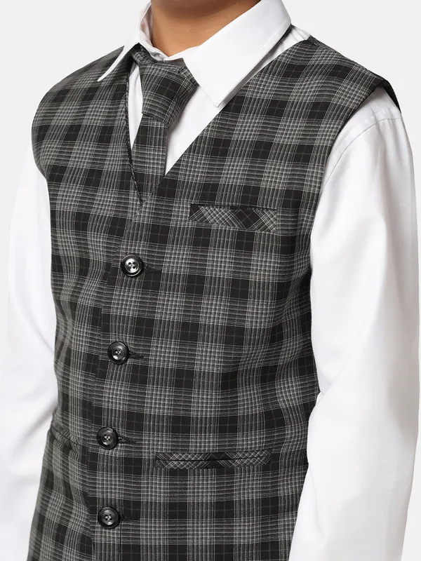Boys_Black_3_Piece_Set_With_Tie_Black