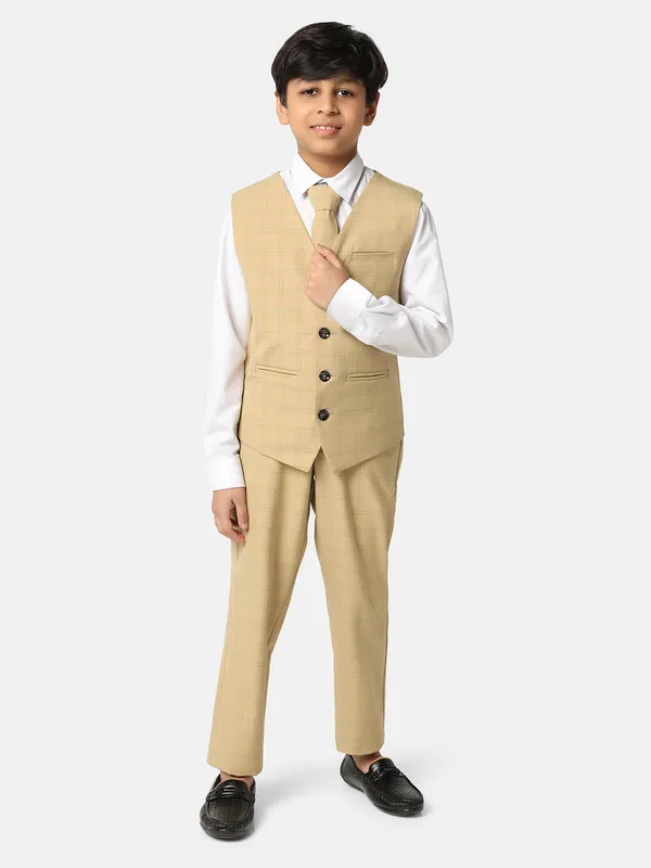 Boys_Beige_3_Piece_Set_With_Tie_Beige