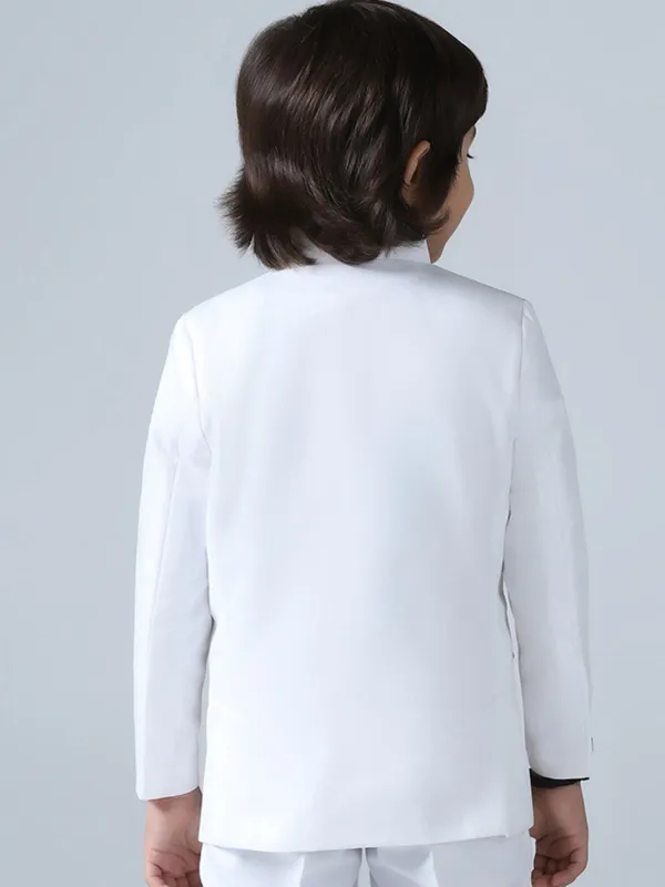 Boys_White_Bandhgala_Suit